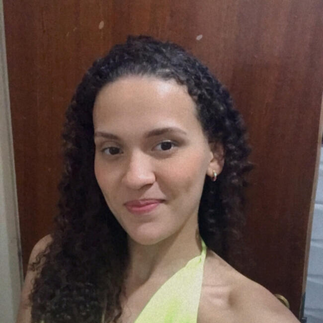 Babysitter in Vitória: Ana Carolini