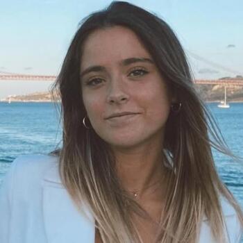 Babysitter in Sintra: Camila