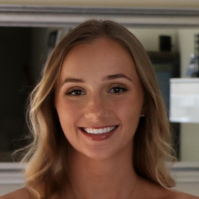 Babysitter in Auckland: Mia