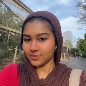 Babysitter Romford: Faiza
