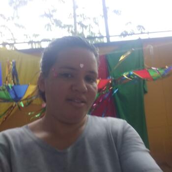 Babysitter São Paulo (São Paulo): LUANA