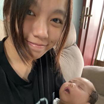 位于新加坡 的临时保姆: Chloe Pang