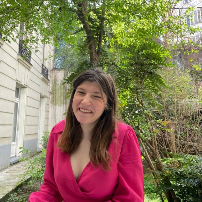 Babysitter in Neuilly-sur-Seine: Luna