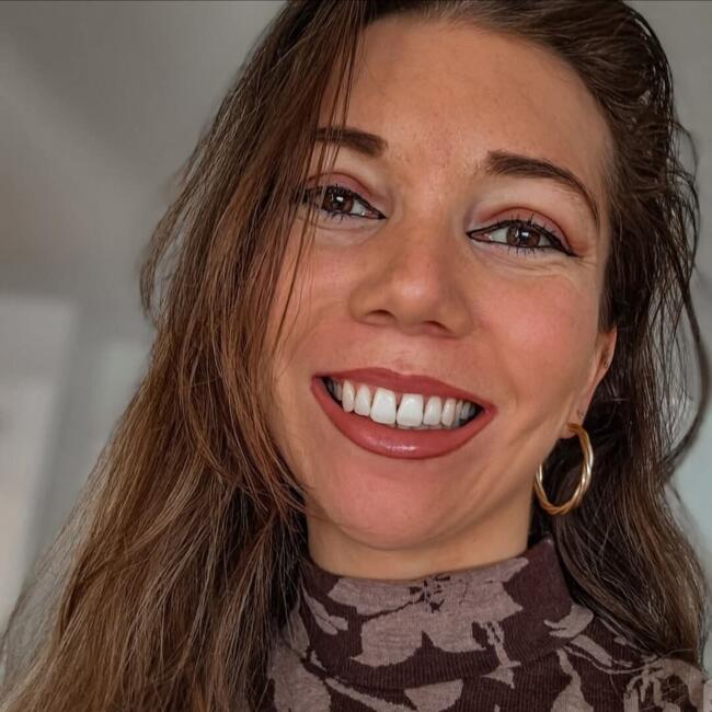 Babysitter in Saint-Nazaire: Laura