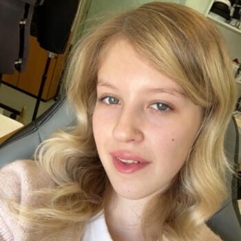 Babysitter Sofia: Doroteya