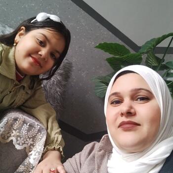 مربية أطفال في منيا القمح: Amira