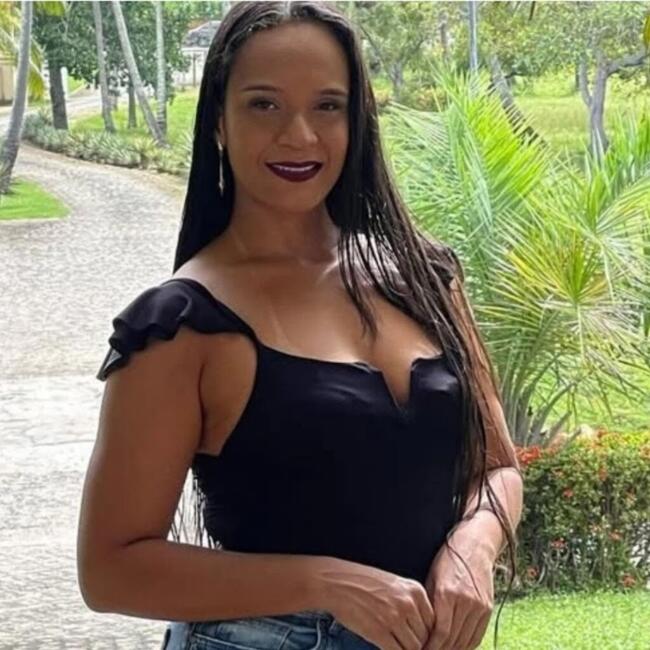 Babysitter in Itapema: Ana