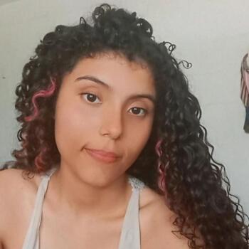 Babysitter Fortaleza: Thaís