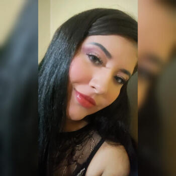 Babysitter in Chone: Anggy Elizabeth