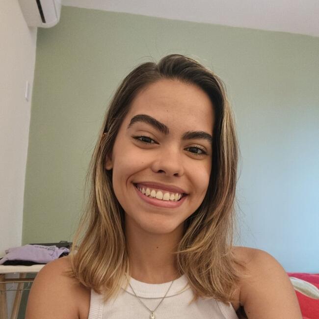 Babysitter in Belford Roxo: Milene