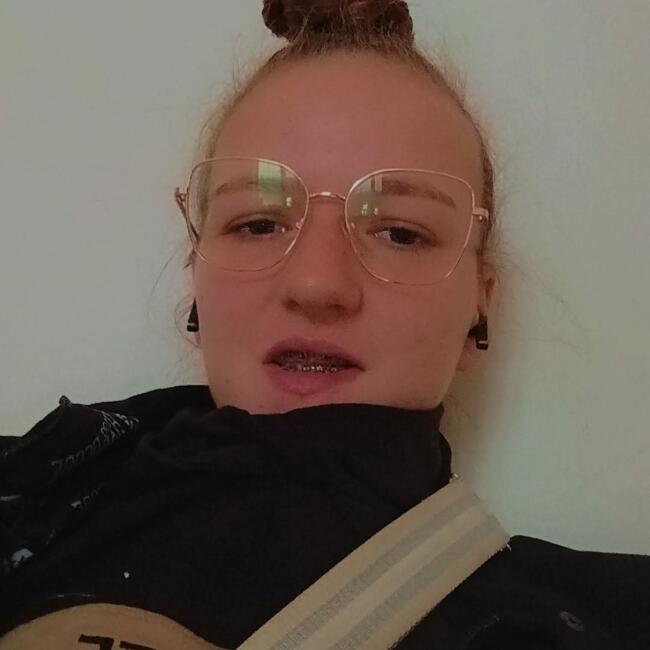 Babysitter in Denderhoutem: Kaily