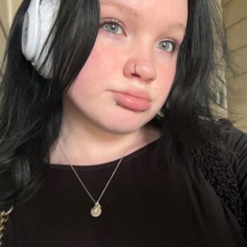 Baby-sitter Edmonton: Brooklynn