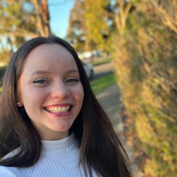 Babysitter in Pinner: Jasmine