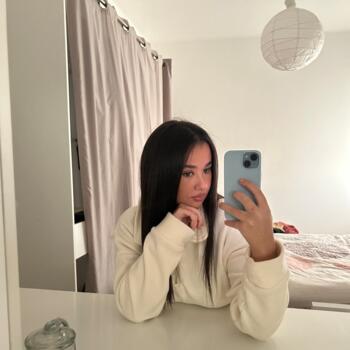 Babysitter in Créteil: Naima