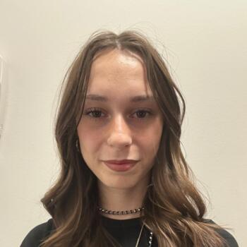 Babysitter in Clermont-Ferrand: Louna