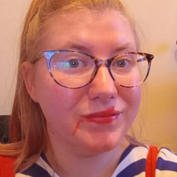 Babysitter in London: Tegan Lou