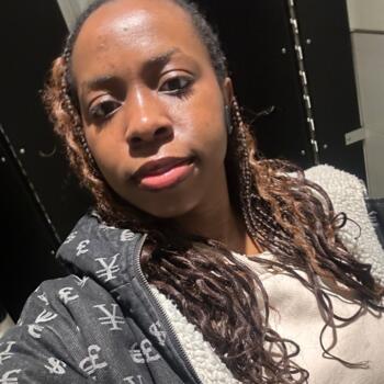 Babysitter Regina: Bliss