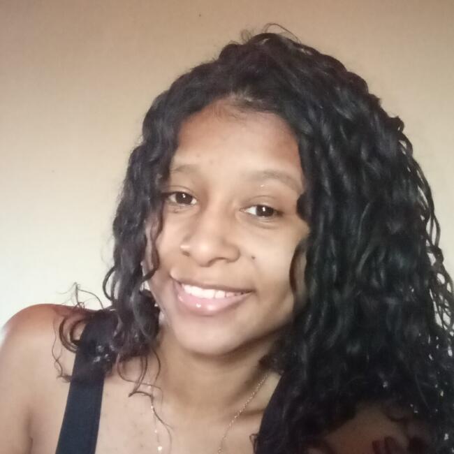 Babysitter in Iguatu (Paraná): Samia