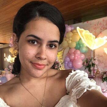 Babá em São José (São José): Lia