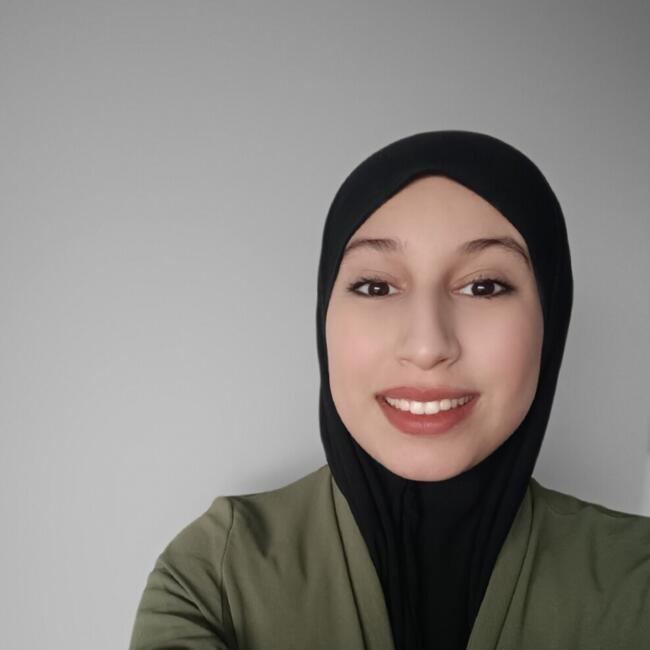 Babysitter in Antwerpen: Dina