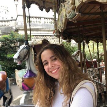Babysitter in Lisbon: Clara