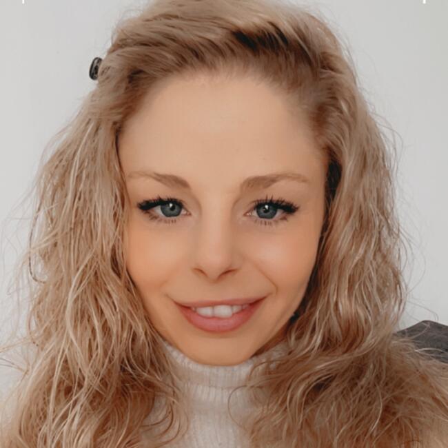 Babysitting job in Aulnoye-Aymeries: Estelle