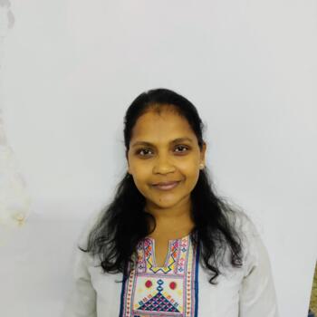 अहमदाबाद में बेबीसिटर: Raval Shardaben