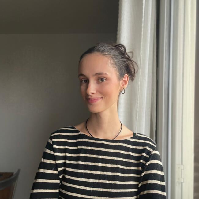 Babysitter in La Garenne-Colombes: Carla