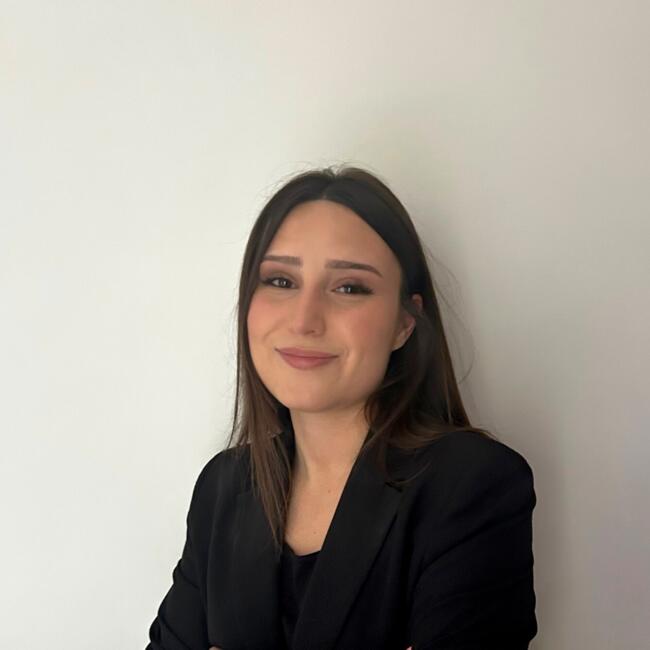 Babysitter in Saint-Germain-en-Laye: Manon