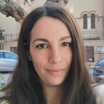 Babysitter Glyfada: Ανδριάνα