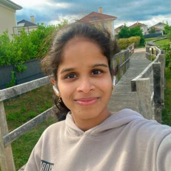 Nounou à Les Clayes-sous-Bois: Dedeepya