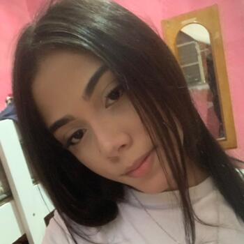 Babysitter in Uberaba: Kerolayne Oliveira