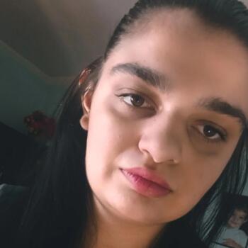 Babysitter στην περιοχή Ασβεστοχώριον: Anastasia