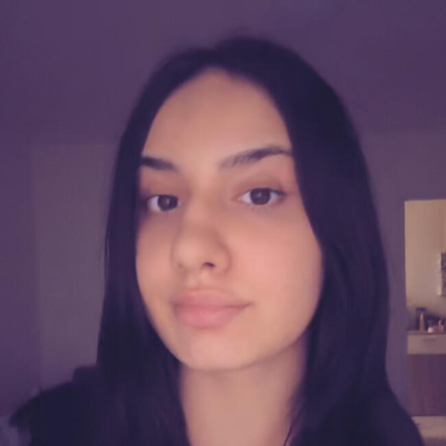 Babysitter in Paris: Melina