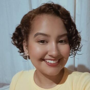 Babysitter in Curitiba: Ana