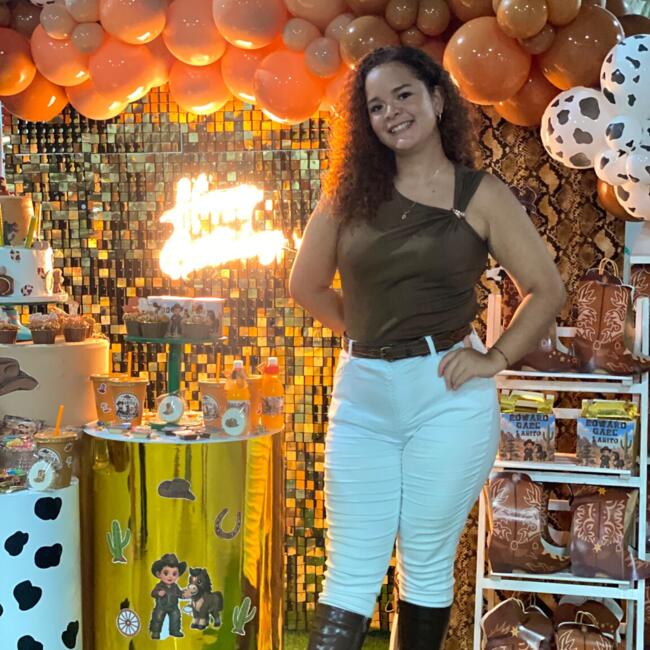 Babysitter in San Miguelito: Lineth