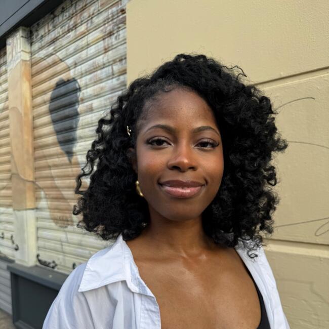 Babysitter in Saint-Germain-en-Laye: Linda