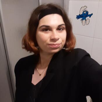 Babysitter in Hilsprich: Mélissa