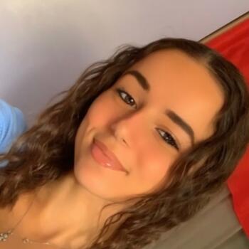 Baby-sitter in Neuilly-Plaisance: Leia