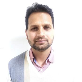 Babysitting job in Gurugram: babysitting job Dhananjay