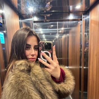 Babysitter in Kragujevac: Mia