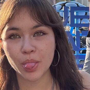 Baby-sitter in Montréal: Mia Wei