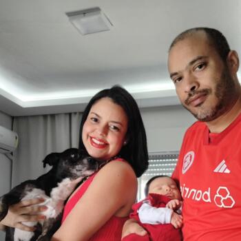 Família Porto Alegre: Larissa