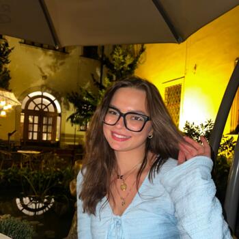 Babysitter in Brno: Neyla