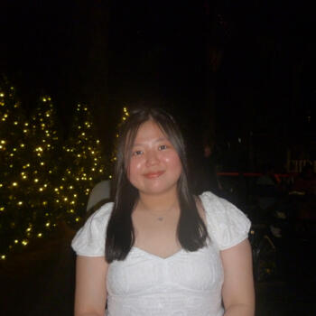 Niñera en Singapur: Angel
