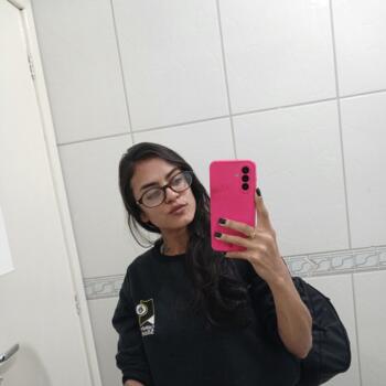 Babysitter in Joinville: Thania
