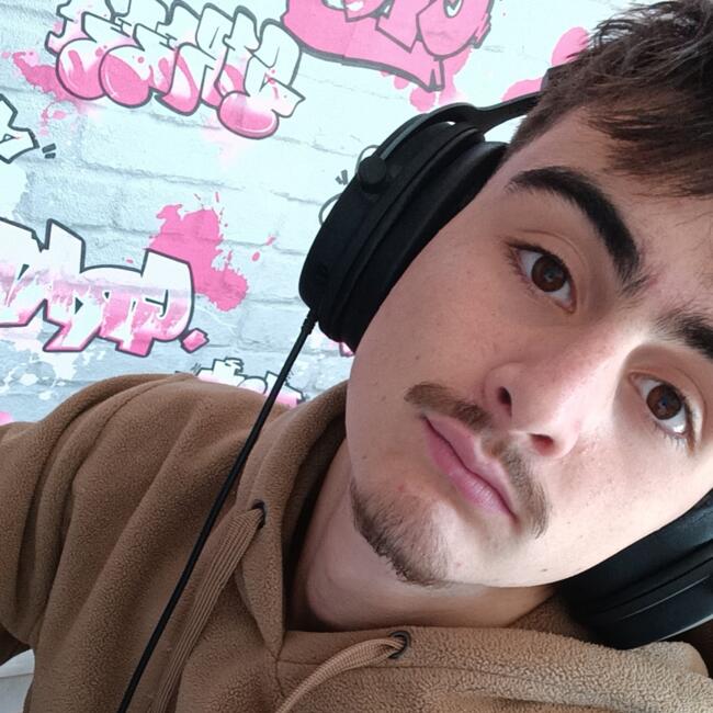 Babysitter in Saint-Maixent-l'École: Jules