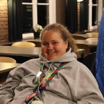 Baby-sitter Halle: Lien