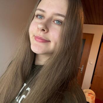 Babysitter Varpolje: Alja