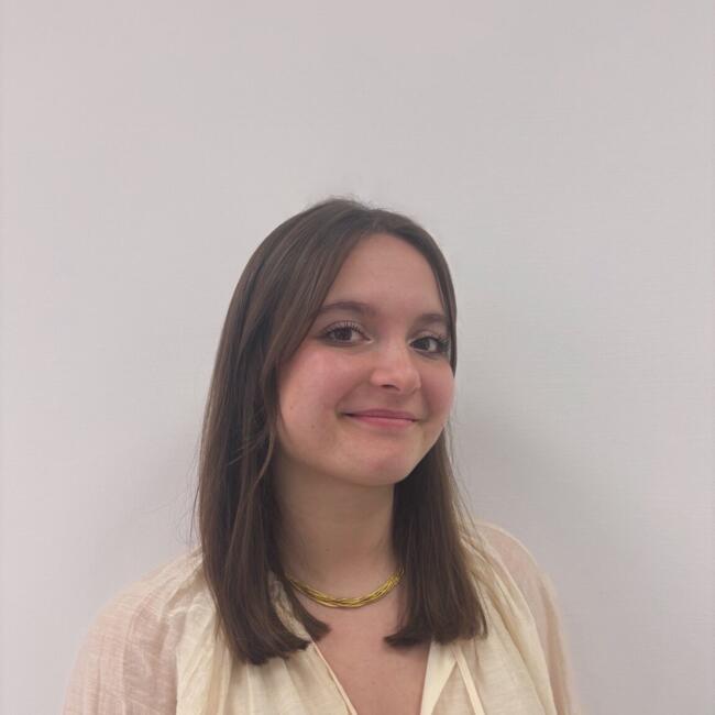 Babysitter in Reims: Maëva